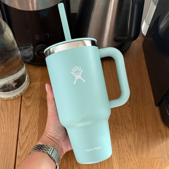 Hydro flask teal blue water tumbler - Picture 1 of 7